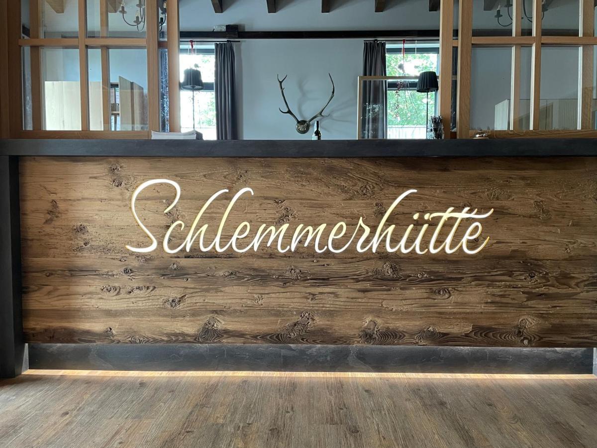 Schlemmerhuette - Hotel Langweid Extérieur photo